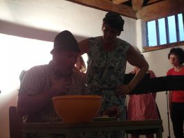 Beim FRITZLE gibt es zum Mittagessen wieder einmal Maultaschen - im MAULTASCHENLIED klagt er hierüber sein Leid ... 