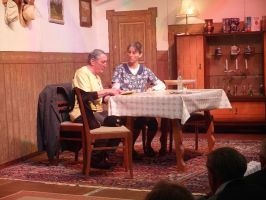 Rosa erfährt vom Postmichl, dass sich eine Frau telefonisch bei der Post gemeldet und ihren Besuch angekündigt hat!