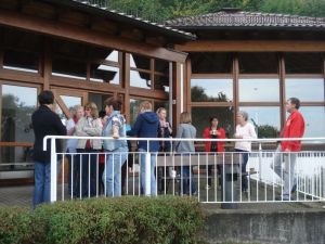 Einige nutzen die Pausen um draußen ein wenig frische Luft zu schnappen